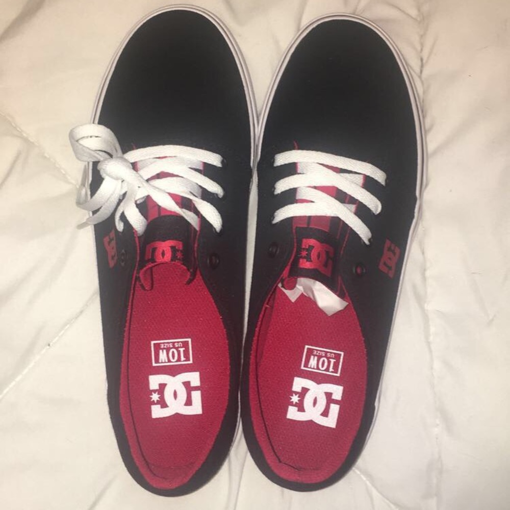 DC shoes